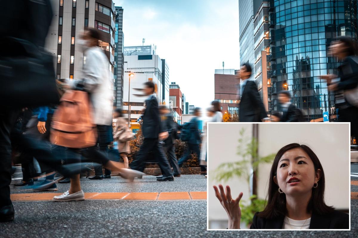 In workaholic Japan, &lsquo;job-leaving agents&rsquo; help avoid quitting awkwardly